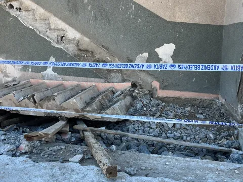 Taşeron işçi çöken merdivenin altında kalarak öldü: 6 Şubat depremlerinde eşi ve 2 kızını kaybetmiş - fotoğraf 3