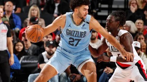 Grizzlies'ın çaylağı triple-double yaptı, farklı zafer geldi