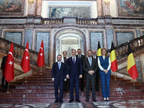 Dışişleri, Adalet ve İçişleri bakanları Belçika'da! Kritik toplantı öncesi aile fotoğrafı çekildi - fotoğraf 3