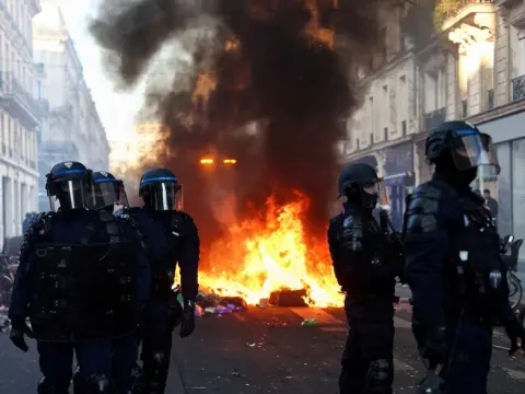 Avrupa'da sokaklar neden hareketlendi? - fotoğraf 1