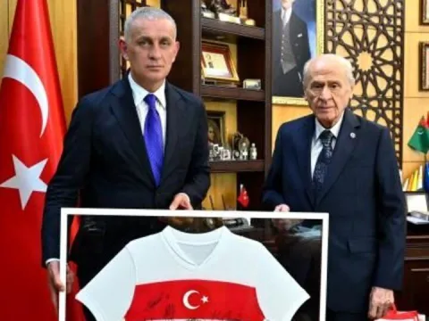 Bahçeli'den Hacıosmanoğlu'na destek! - fotoğraf 1