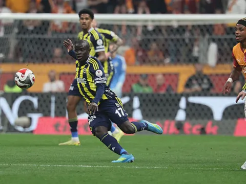Galatasaray-Fenerbahçe derbisi öncesi yazdı: Akıl oyunları ve psikolojik savaş! - fotoğraf 5