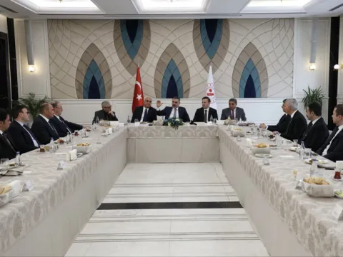 Bakan Çiftçi, 17 mülki idare amirine başarı belgesi verdi - fotoğraf 3