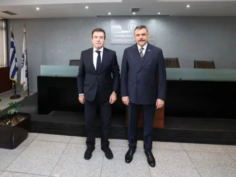 Bakan Çiftçiden Yunanistana çağrı: FETÖ mensuplarını iade edin - fotoğraf 1
