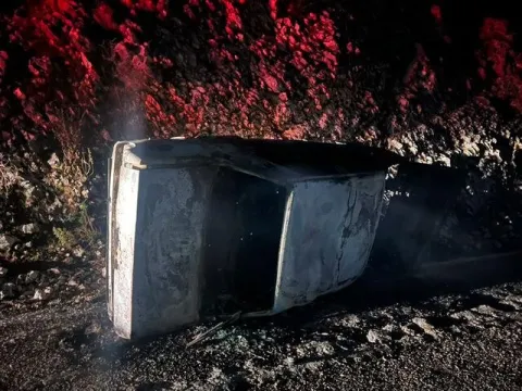 Tam dehşet! Aracı alev aldı, cesedi uçurumda bulundu! - fotoğraf 3