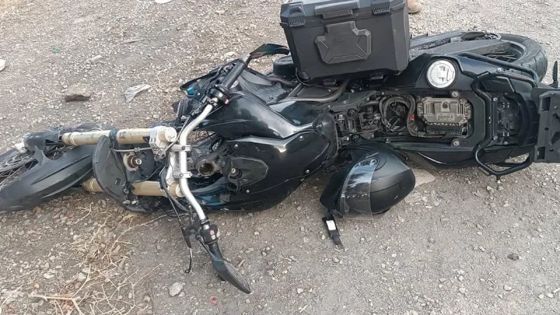 Hafif ticari araç ile çarpışan motosiklet sürücüsü öldü