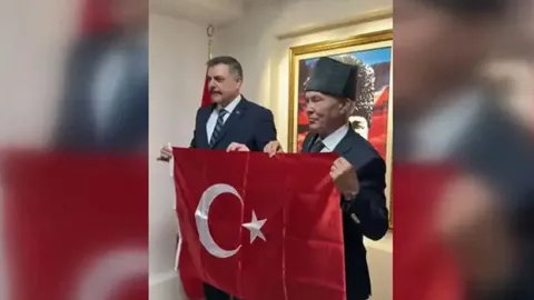 Hakem Bakan Çiftçi, Türkiye Muharip Gaziler Derneği'ni ziyaret etti