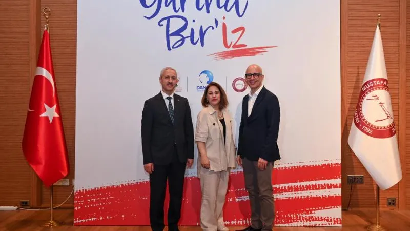 HATAY MKÜ’YE 100 TIBBİ CİHAZ VE 2 OYUN ODASI
