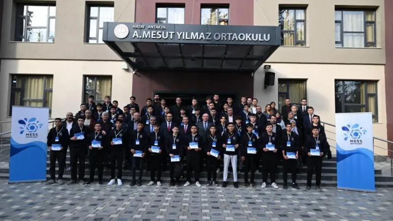 HATAY'DA BAŞARILI ÖĞRENCİLERE ÖDÜL