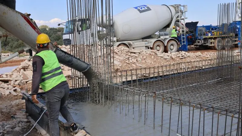 HATAY'DA HEDEF; 40 ADET ÇOK AMAÇLI SALON