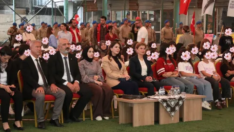 HATAY'DA KIZ ÇOCUKLARINA ÖZEL KUTLAMA