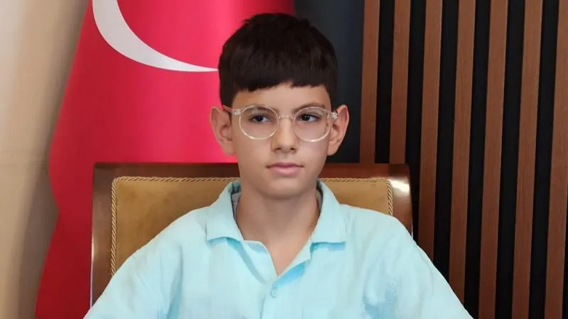 HATAY’IN GURURU ÜMİT KEÇİK TAYLAND’DA DÜNYA ÜÇÜNCÜSÜ