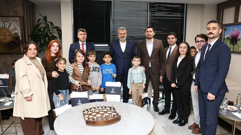 Hataylı Şampiyonlara Başkan Öntürk'ten Armağan
