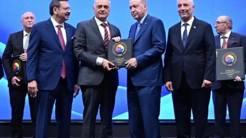 HATSO BAŞKANI ÇİNÇİN'E ŞEREF BELGESİ