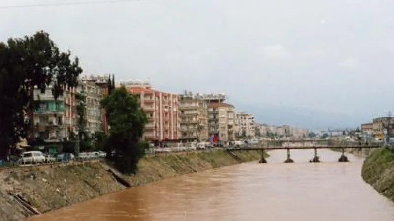 HATSU PERSONELİ ASİ NEHRİNE DÜŞTÜ