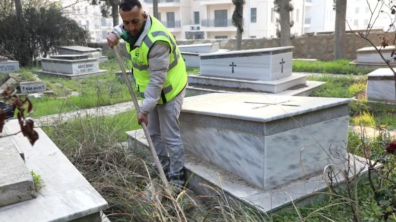 HBB’DEN MEZARLIK TEMİZLEME ÇALIŞMASI
