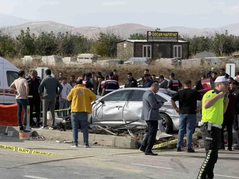 Kahramanmaraş'ta trafik kazası: 1 kişinin öldüğü kazada MHP'li vekil ve 6 kişi yaralandı - fotoğraf 1