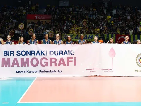 Fenerbahçeli voleybolculardan meme kanserinde erken tanı çağrısı - fotoğraf 1