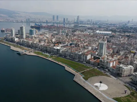 İzmir'de tüm fay hatlarının geçmişi tek tek incelendi, tehlike yaratan 5 fay belirlendi - fotoğraf 1