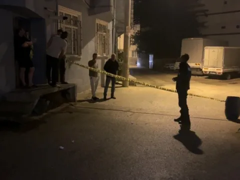 Tartışma silahlı kavgaya dönüştü: Sokak ortasında kurşunlandı - fotoğraf 5