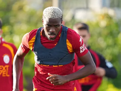 Galatasaray taraftarının beklediği haber geldi! Singo haftalar sonra idmana çıktı - fotoğraf 1