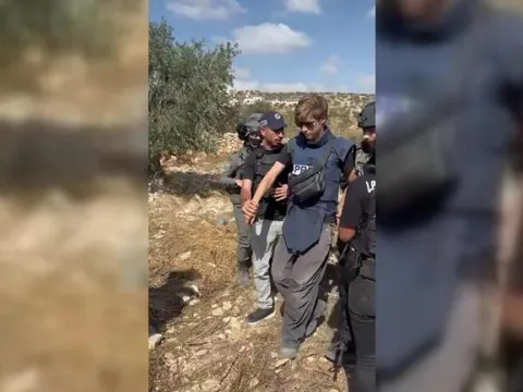 İsrail polisi, ABD'li Kongre üyesini gözaltına aldı - fotoğraf 1