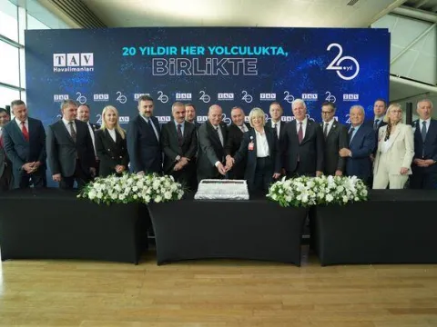 20 yılda yolcu sayısı 232 milyonu aştı - fotoğraf 2