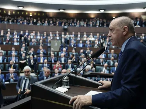 Cumhurbaşkanı Erdoğan'dan Özgür Özel'e tepki: Hayırdır kiminle savaştasınız? - fotoğraf 3