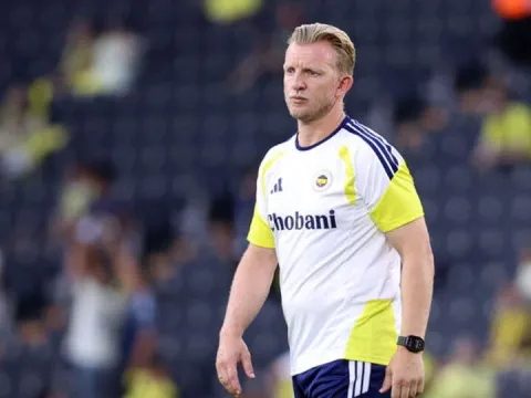 Fenerbahçe resmen açıkladı! Milli araya kadar takımı Dirk Kuyt yönetecek - fotoğraf 1