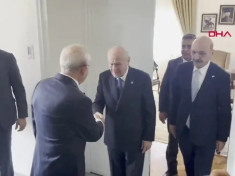 TBMM'de sürpriz görüşme: MHP lideri Bahçeli, CHP lideri Kılıçdaroğlu ile bir araya geldi - fotoğraf 4