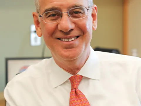 Kıbrıslı Türk profesör Harvard'da dekan oldu - fotoğraf 1