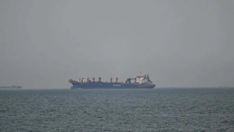 Hürmüz Boğazı’nda tanker vuruldu