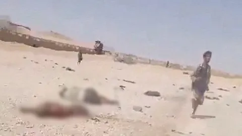 Husilerden Yemen'de askeri kampa saldırı. Ölü sayısı 58’e yükseldi