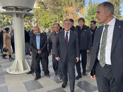 11.Cumhurbaşkanı Abdullah Gül aylar sonra ortaya çıktı - fotoğraf 1