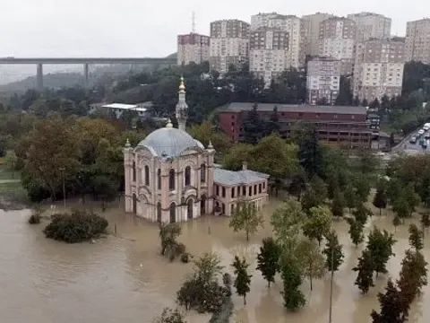 İstanbul'a düşen 'rekor' yağışın sele dönüşmesi nasıl önlenebilirdi? - fotoğraf 5