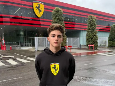 "Formula 1'e bir adım daha yaklaştım" - fotoğraf 1