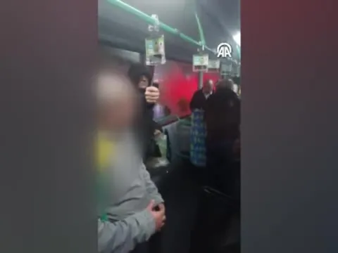 Kadıköy'de İETT otobüsünde panik: Kadına vurdu, yolculara biber gazı sıkıp kaçtı - fotoğraf 5