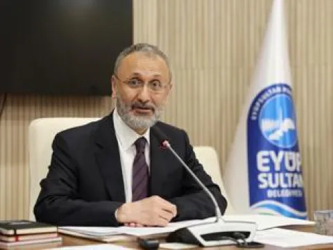 VAHAP SEÇER KİMDİR, NEDEN TUTUKLANDI? Mersin Büyükşehir Belediye Başkanı Hangi Partiden? Vahap Seçer Nereli, Kaç Yaşında? - fotoğraf 3
