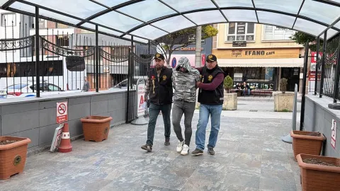 İçki içerken arkadaşı tarafından bıçaklanan kişi kurtarılamadı