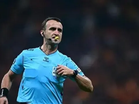 Galatasaray-Fenerbahçe derbisindeki pozisyon penaltı mı? Hakemler konuştu! - fotoğraf 5