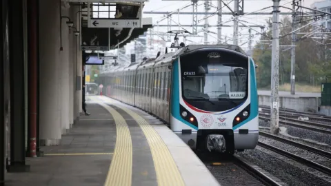İhale 14 Ekim'de yapılacak. İstanbul'a Marmaray'a alternatif yeni demir yolu geliyor