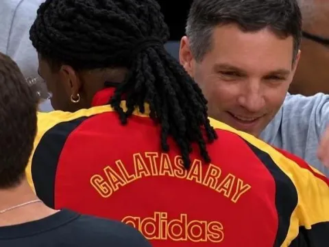 LU DORT KiMDİR? Atlanta Hawks’ın Yeni Transferi Lu Dort Kaç Yaşında, Nereli? NBA Yıldızından Galatasaray Eşofmanı Sürprizi! - fotoğraf 2