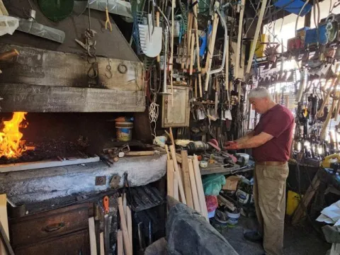 Yarım asırlık demirci, mesleğini devredecek çırak bulamıyor - fotoğraf 3