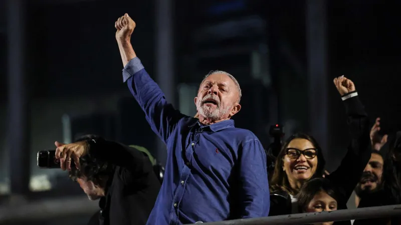 İlk turda yenilmişti, herkes şaşkın. Lula da Silva nasıl dördüncü kez başkan seçildi?
