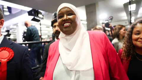 İngiliz İşçi Partisi'nde seçim. Eski Başbakan'ın koltuğuna Somalili sığınmacı