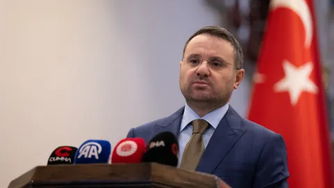 Interpol' kırmızı bültenle arıyordu. Kripto para dolandırıcısı İstanbul'da yakalandı