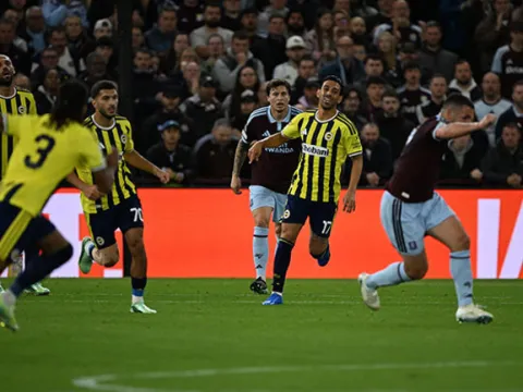 Aston Villa maçında Vedat Muriqi'nin 30 dakikası olay oldu: Fırsatları tepti, hata yaptı! - fotoğraf 4