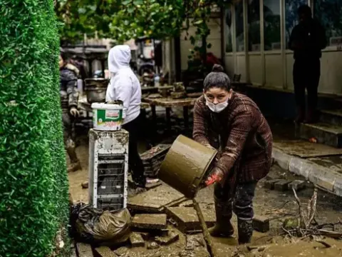 Fransa genelinde protestolar başladı: Paris'te onlarca gözaltı - fotoğraf 5