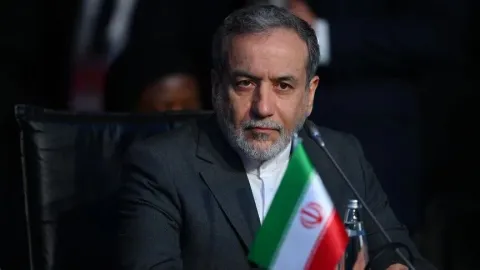 İran Dışişleri Bakanı Erakçi: Netanyahu, hapse girmemek için ABD'yi savaşa sürüklüyor