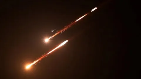 İran'dan tehdit gibi duyuru: 'Bombaların babasını' sahaya sürecekler